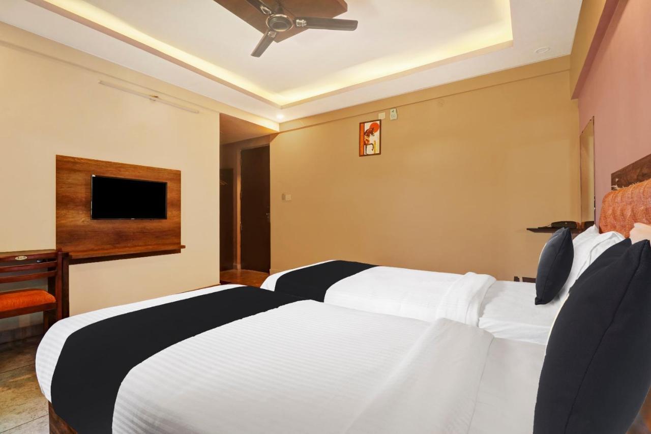 Townhouse Oak Dreamland Suites Yelahanka Exterior photo